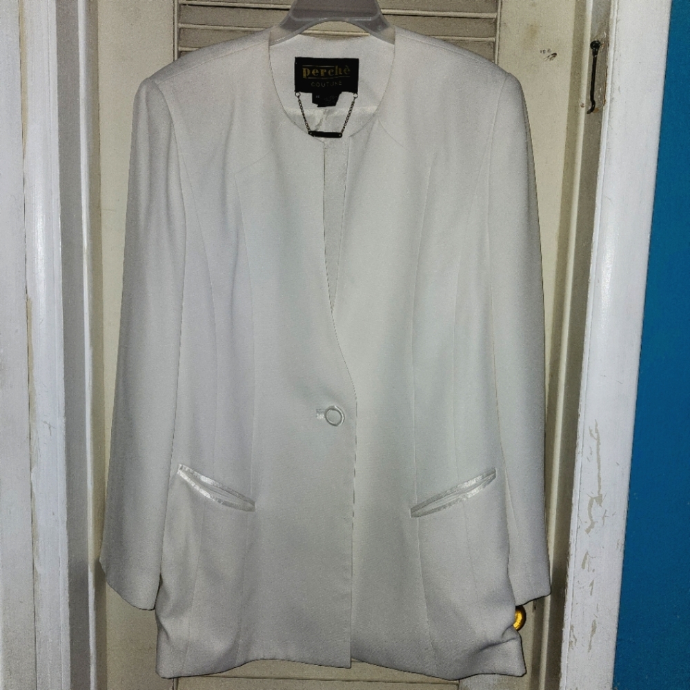Perchè Couture White Blazer